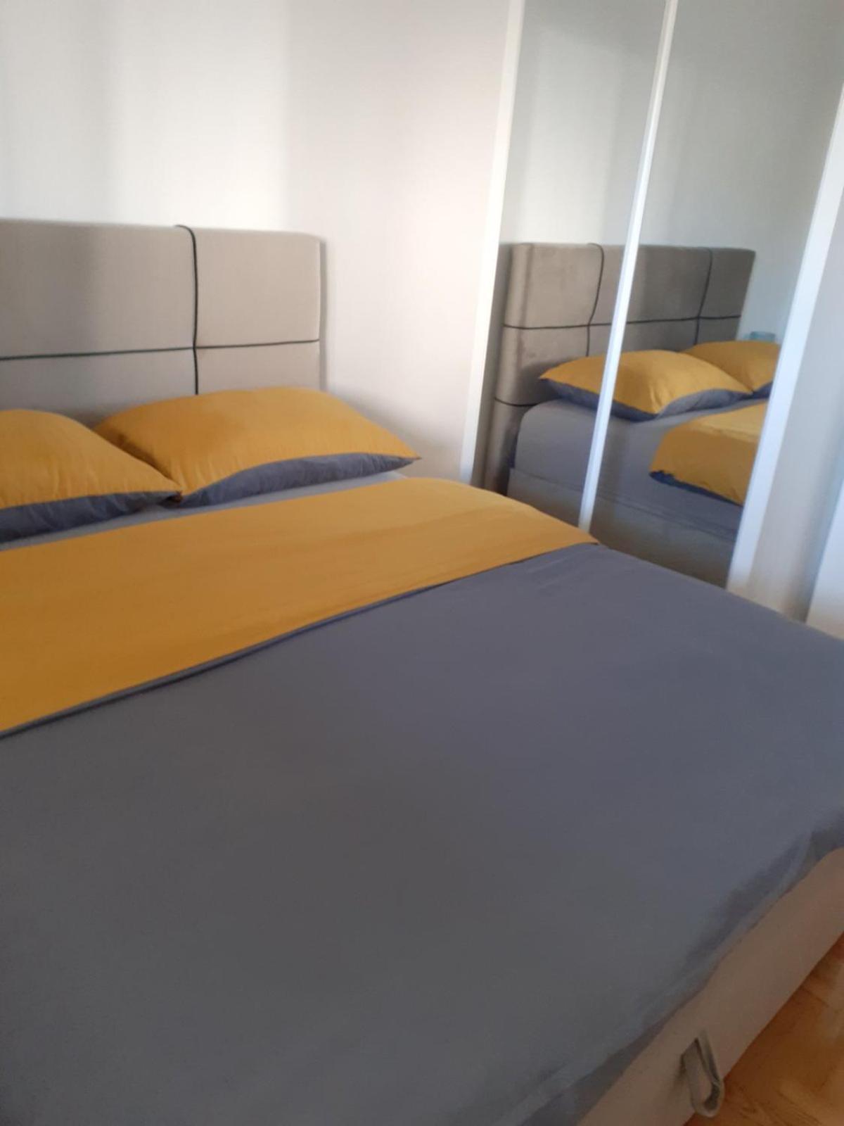 Apartman Pontis Okrug Gornji Τρογκίρ Εξωτερικό φωτογραφία