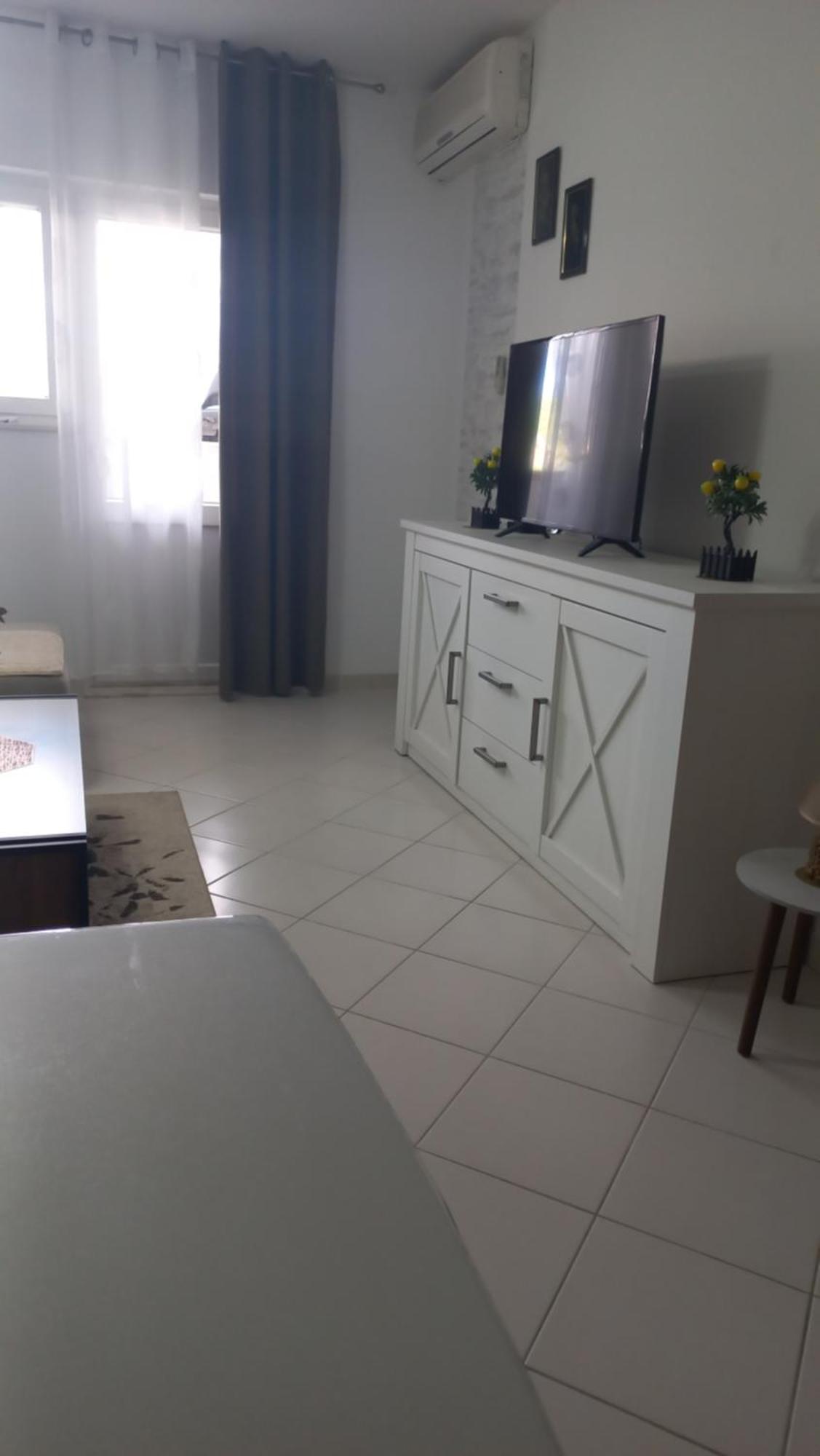Apartman Pontis Okrug Gornji Τρογκίρ Εξωτερικό φωτογραφία